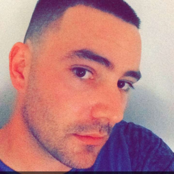 Meet your Posher, Jon - Picture 2 of 6